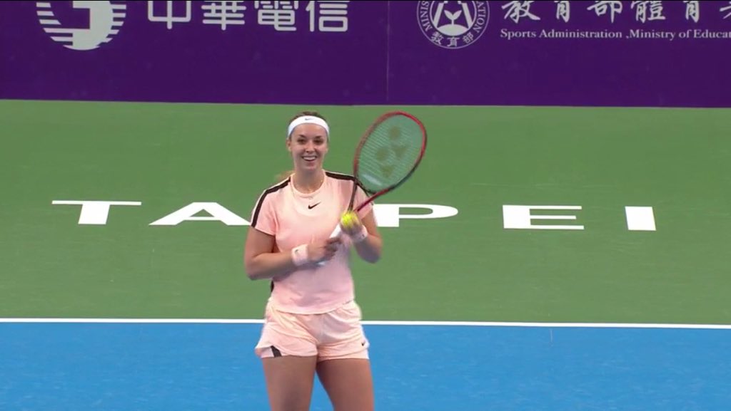 Homeboy2002's tweet photo. OMG @sabinelisicki what a tough see-saw match but you fought so hard and I am so proud of you ๐ช๐ผโค๏ธ #COURAGE
Damn I love watching you play soooo much, just the best thing ever #teamlisicki #bestteam #onlyteam #onelove #SF #Yipiee #Taipei ๐ https://t.co/mngBrXLwdB