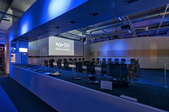 Munich Airport establishes center to fight cybercrime
bit.ly/2DWvgsJ <a href="/MUC_Airport/">Munich Airport</a>