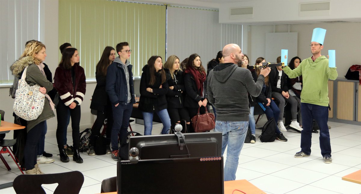 Metz_CS's tweet photo. Les lycéens & prépas de la @regiongrandest affluent pour les Journées Portes Ouvertes des Grandes Ecoles de #Metz : bienvenue @CPGEFabert @louisvincent57 @LCormontaigne via @Nicolas_Marsal et cet après-midi #Couffignal #Strasbourg ; St Exupéry #Fameck ; Hanzelet #PontàMousson https://t.co/heB42utOqt