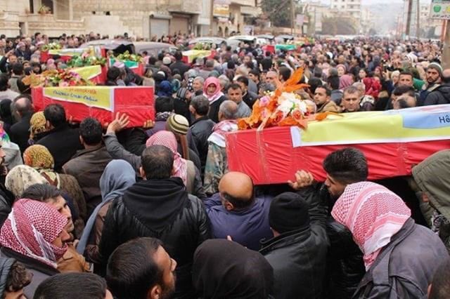 Afrin de düzenlenen törenle birlikte PKK/YPG’li leşleri defnedildi.
Emeği geçen TSK ve ÖSO güçlerine teşekkürler...