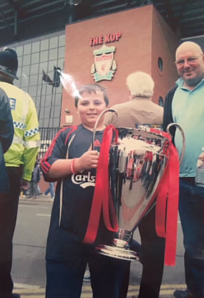robbielethem1's tweet photo. 8 years a long time, missing u big fella😇 https://t.co/XgAlLmEPNw