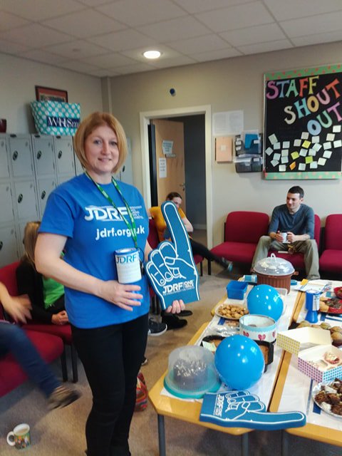 DerfulType's tweet photo. #gobluefordiabetes #jdrf #londonmarathon #fundraising 💙💙💙 https://t.co/q7NP0tmV9k