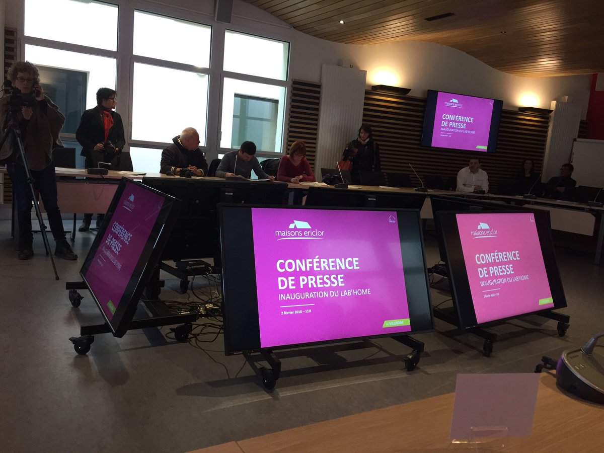 cottineauD's tweet photo. Conférence de presse à l’occasion de l’inauguration et la remise du Label E+C- projet Lab’Home. #Maisons Ericlor @_Villadim @LCAFFB @Promotelec @Prom_Services https://t.co/siJzFJo0G0
