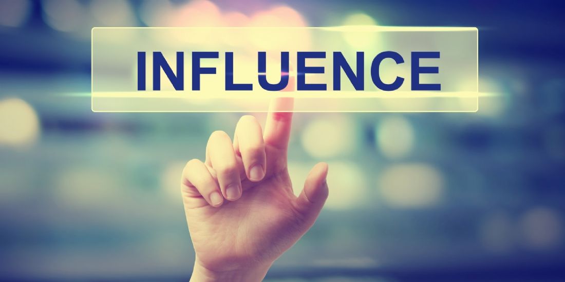 WildsterMG's tweet photo. Marketing d'influence, les multiples visages de la beauté : https://t.co/C5D8zcbq00 https://t.co/K9tnOMijb4