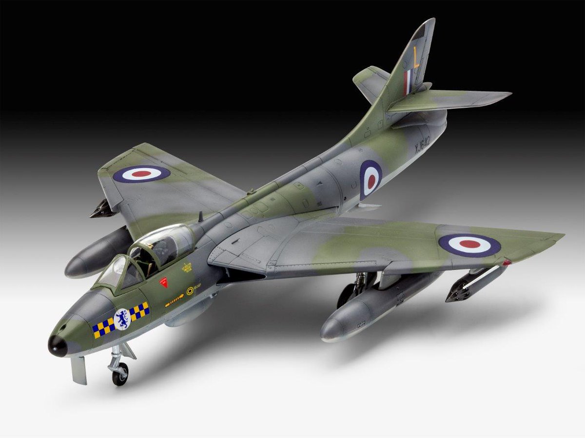 Revell UK tweet media