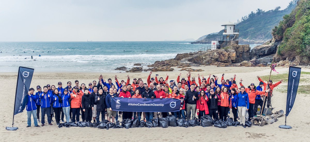 Each year, 8 million tons of #plastic enters the #seas. With no action taken, there will be more plastic than #fish in the #ocean by 2050.🚨

<a href="/volvocars/">Volvo Cars</a> brought attention to #marine plastic #pollution in #HongKong with a #BeachClean during the <a href="/volvooceanrace/">Volvo Ocean Race</a> #HongKong stopover👏