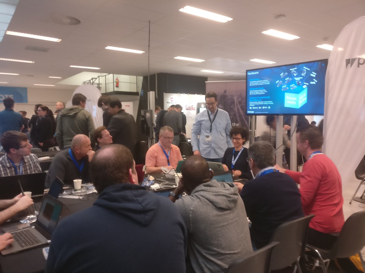 judithnatj's tweet image. #Pycom workshop #TheThingsConference  Hope I can get into the next workshop