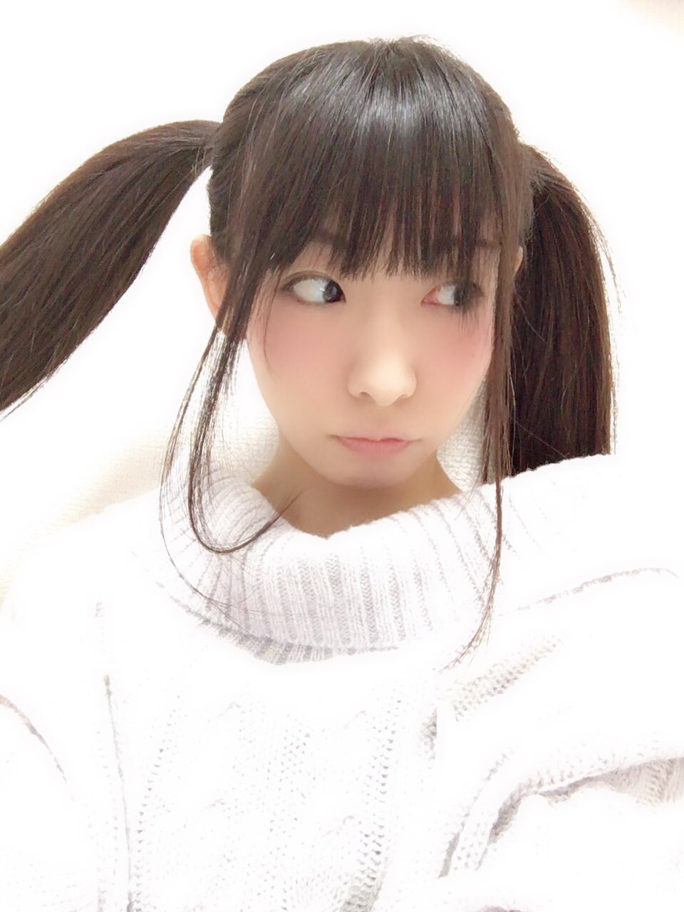 高めのツインテール 高めのツインテールすき？⌒*(„❛ ֊ ❛„)*⌒ お洋服は…♡ 愛と
