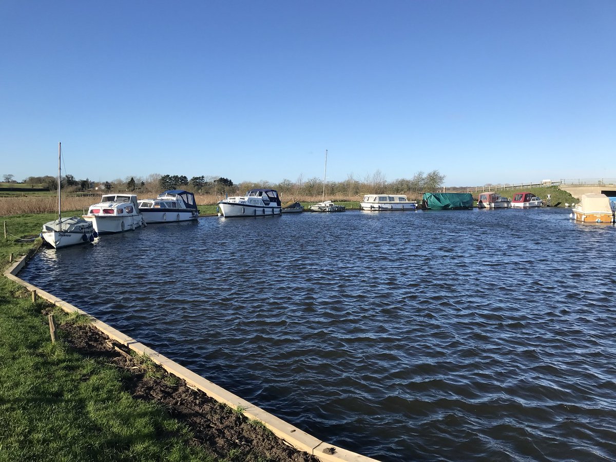 Long term moorings available from January at Hall Farm, #Ludham Bridge
Amenities and parking close by.
Contact Hannah on 07766345299 or email cottages@hallfarm.com for more details. #NorfolkBroads #Horning