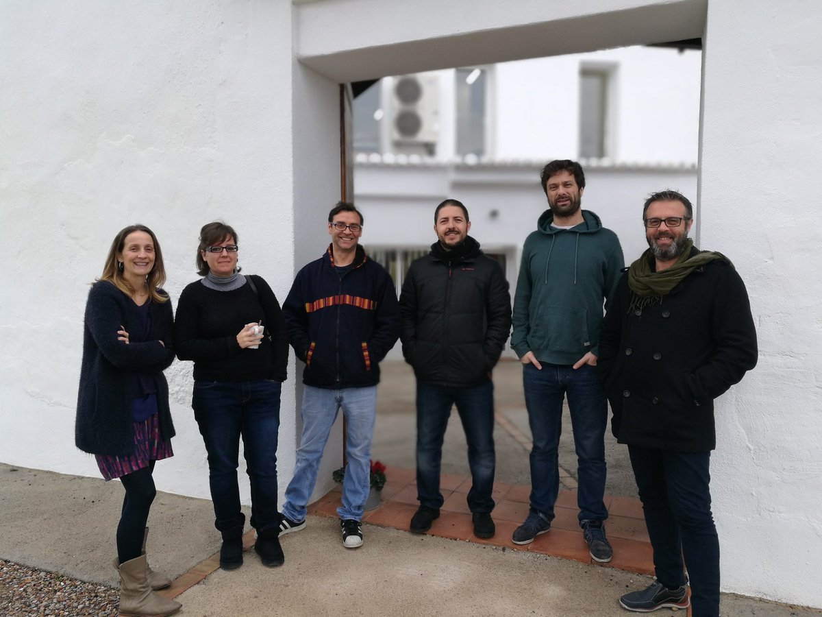 DoroFischer's tweet photo. .@elmolilab is a creative and #coworking space in the middle of the Valencian #huerta #incomeproject #sustainability @OliSalsaVerde https://t.co/7862ptnfQV
