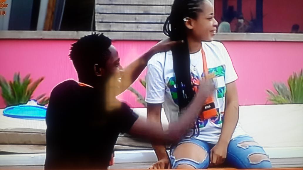 Lulu33_ZS's tweet photo. How would you hate on these two ..so free spirited and in their own world 😂😂😍😍😍 😦😢😢 @BBNaija #BBNaija #Mina #Niracle https://t.co/nLsZA0dx5t