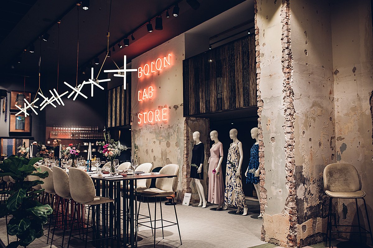 Virtumannequins's tweet photo. PURE at the #ResidusMediaBreakfast
Photo Credits: Sandra Frööjd
Mannequins: PURE with head PAM
https://t.co/MyfTauZF8S
#mannequins #sustainablefashion #residusofficial #visualmerchandizing #visualmerchandsing #sustainability https://t.co/DkXXhg5oRj