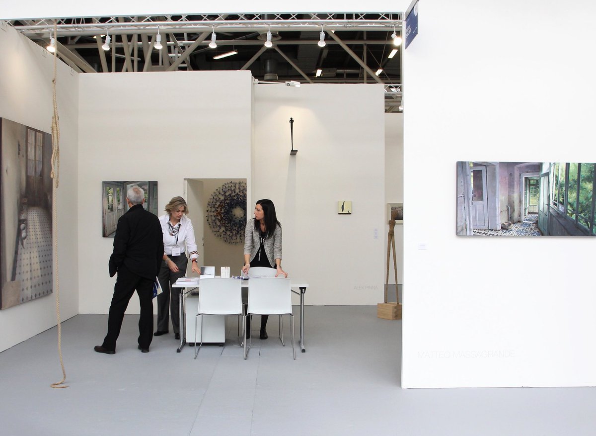 PuntosullArte's tweet photo. #ArteFiera #Bologna begins now! Come visit us at Hall 25 - Booth A91, and discover #AlexPinna's bronze and rope silhouettes and #MatteoMassagrande majestic interiors.
#ArteFiera2018 https://t.co/4LbMqLOqXx