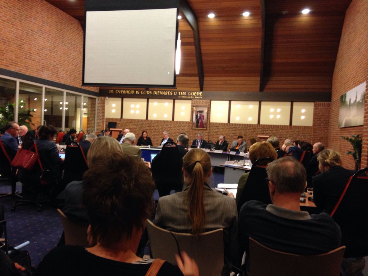 GGZCentraal's tweet photo. GGz Centraal blij met de uitkomst van de gemeenteraadsvergadering van 1 februari waarin de #structuurvisie landgoed #Veldwijk is vastgesteld.
https://t.co/6DsJXl9BLk https://t.co/kgFLhClWoo