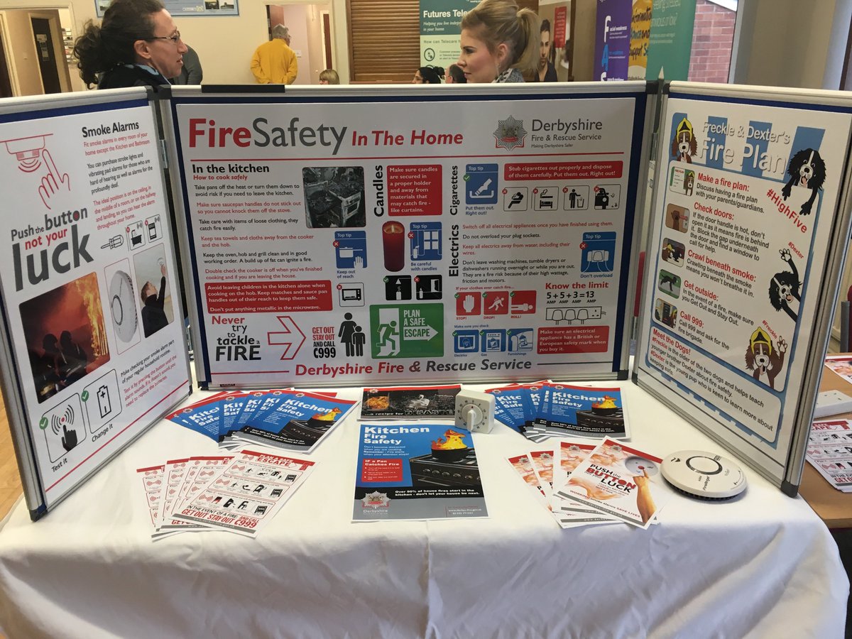 DerbyshireFRS's tweet photo. #CSO_SarahW &amp; Volunteer Nick are at @coopuk Somercotes Health and Well-being event, promoting Kitchen Fire Safety Advice! Come along and say hi! 👍 https://t.co/gknGV7H9zs