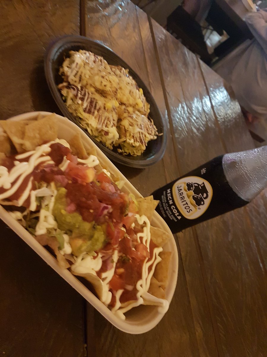 asmitagovind's tweet photo. Love #eatstreet where else can u have #Japanese and #Mexican https://t.co/vwLS96IXtk