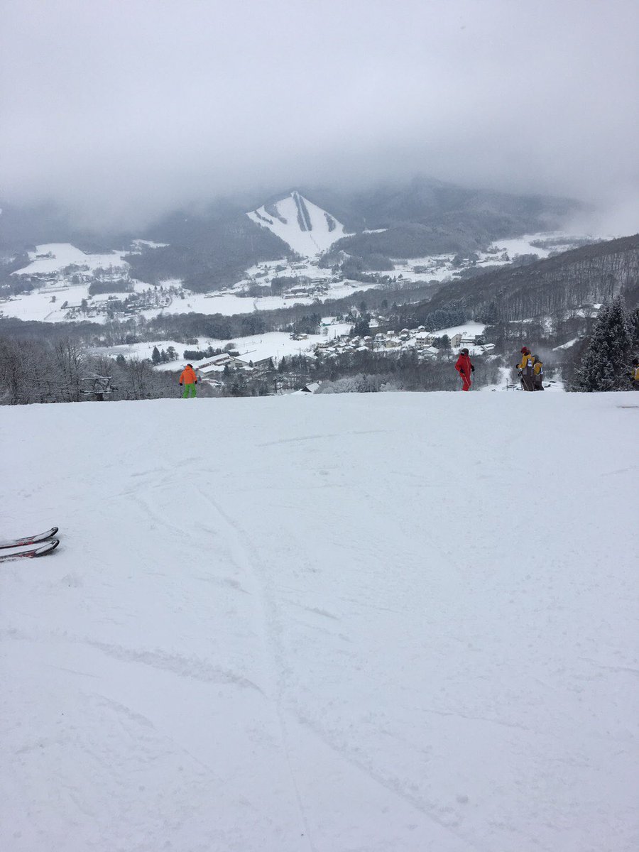 soccer_dkfw's tweet photo. ３泊4日長野でスキー実習！⛷
めっちゃ楽しかったしスキーもうまなった〜✌️ https://t.co/JA7jbgph9M