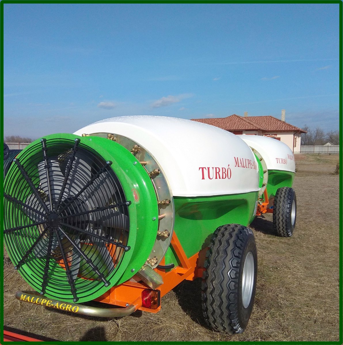malupeagro's tweet photo. #finished #OnDemand #competition
#elkészült #megrendelés #kedvesvásárlóinknak 

@malupeagro 2200L AXI #permetező #vegyszerező
#sprayers #agricultural #tractors 

Malupe - Agro 2200L AXI Vontatott Axiálventilátoros Permetező https://t.co/EuEfOWF8uw