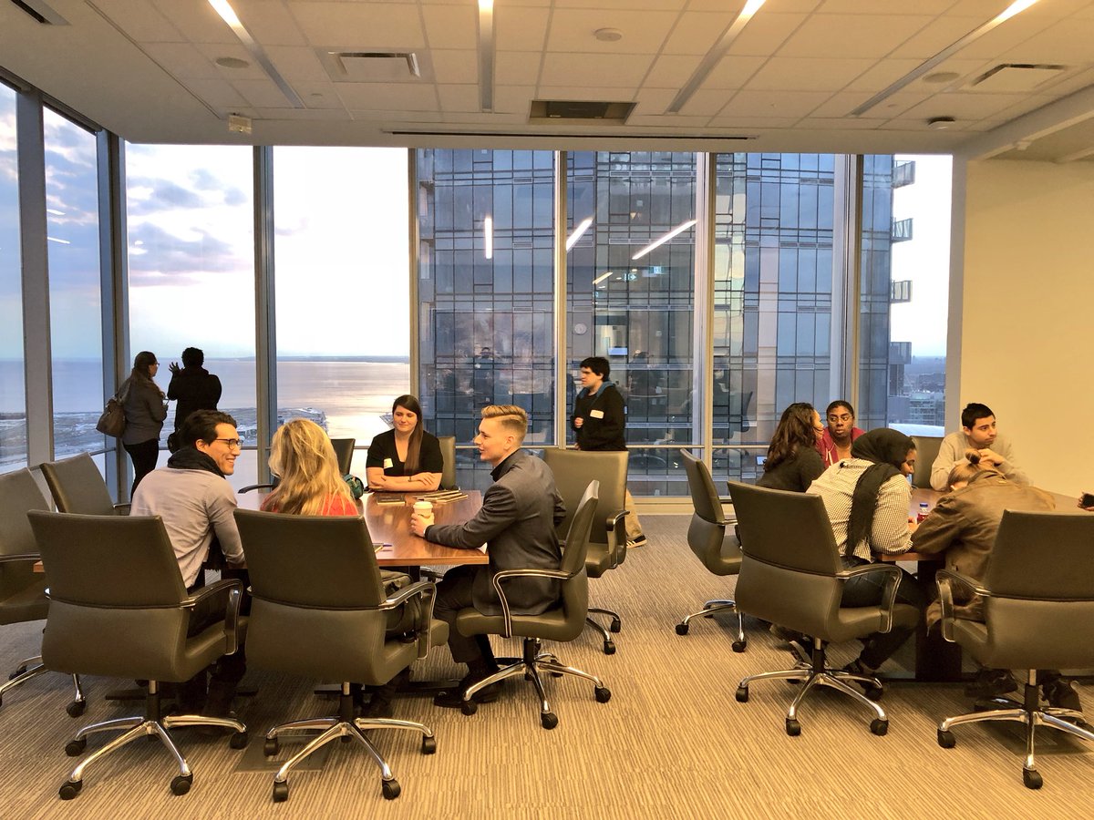 avsarathy's tweet photo. proud of @SunLifeCA @unitedwaytyr #GenNextTYR Committee for hosting our first-ever netWORKS mentoring session with youth in our communities yday. tks to @tommypensions + @DeanAConnor for the support. i think the mentors learned more from the mentees! 🤝#SunLifeCommUNITY https://t.co/txmrMcE129