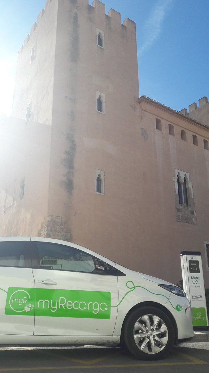 circutor's tweet photo. 📢 Mañana 3 de febrero inauguración del nuevo punto de recarga de #VehículosEléctricos URBAN @circutor de Albalat dels Sorells. 👏👏👍 #AlbalatdelsSorells0emissions https://t.co/eFOAVID8RO