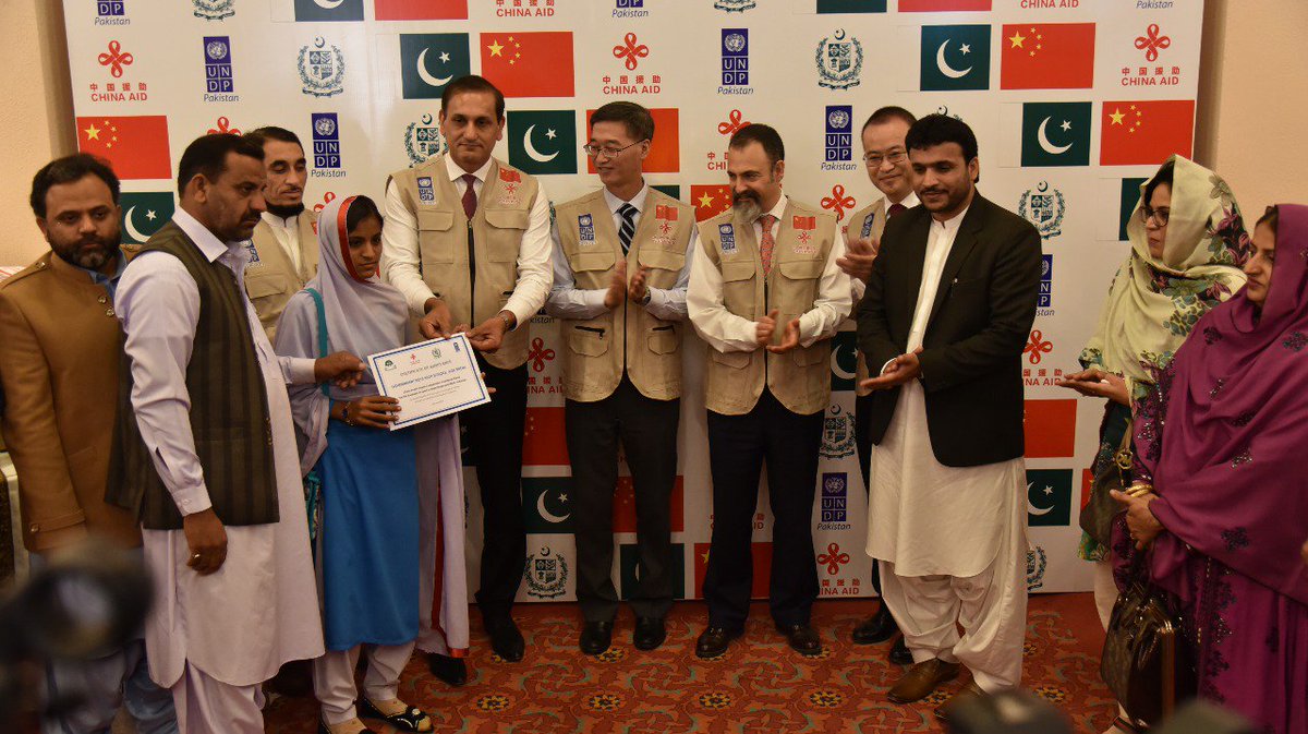 UNDP_Pakistan's tweet photo. In a unique example of south-south collaboration, the People’s Republic of China and @UNDP Pakistan have signed a US$4 mn agreement to provide assistance in #FATA and Balochistan that have been affected by natural and human-made crises. #ChineseAid #SSCooperation @CathayPak https://t.co/klLG6xKrmT