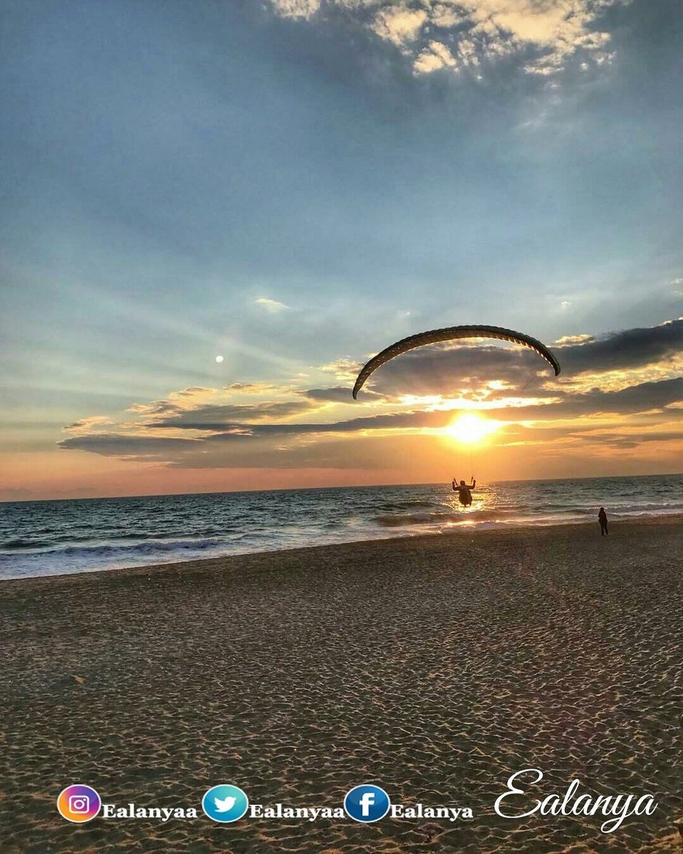 ealanyaa's tweet photo. Günün ihtiyar hali günbatımı 🌇
#Alanya 2018 #parasaling #günbatımı #paragliding #deniz #kum #güneş #☀ #view #visit #thlines #travel #exposure #sky #blue #freedom #gülümseyenşehiralanya #followforfollow #ealanyalove
Fotoğraf: Yağmur Özçelik https://t.co/avMxBepz5Q