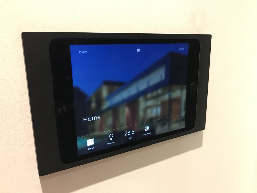 AllTechComforts's tweet image. Full house #AV #Lighting #SmartHome #IT Infrastructure #Security Solution #Mirror TV #Electricals Installation almost completed in London. @SavantEurope @Lutron @HDanywhere @middleatlantic @SurgeXAV @ubnt @Sonos @SonanceNoise @ArcamUK 7.2 @QNAP_nas