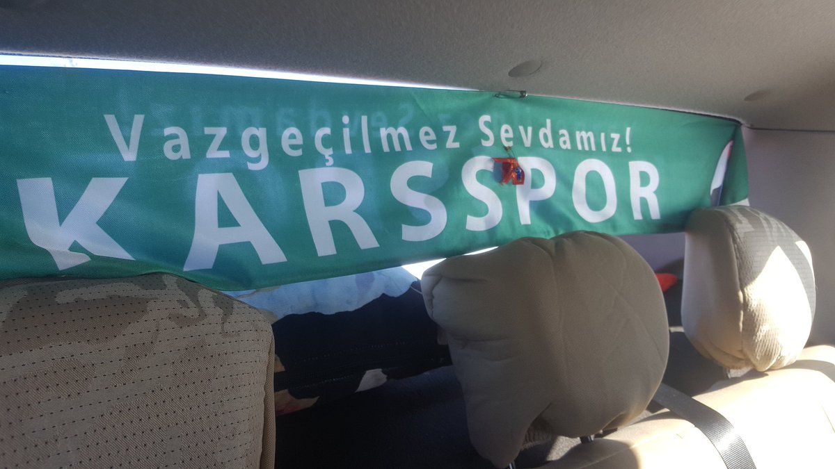 ismailsaymaz's tweet photo. Gençler kanallardan kazandığım milyonları serhat şehrimiz Kars'ta kazlara yatıracağım. https://t.co/3Zrlpx8R5s
