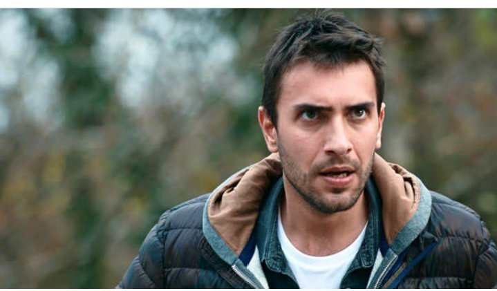 Bir şerefsiz bi kadının hayatını karartacak, adamım diyen adam da buna sessiz kalacak he mi? Yok öyle! #TahirKaleli #SenAnlatKaradeniz