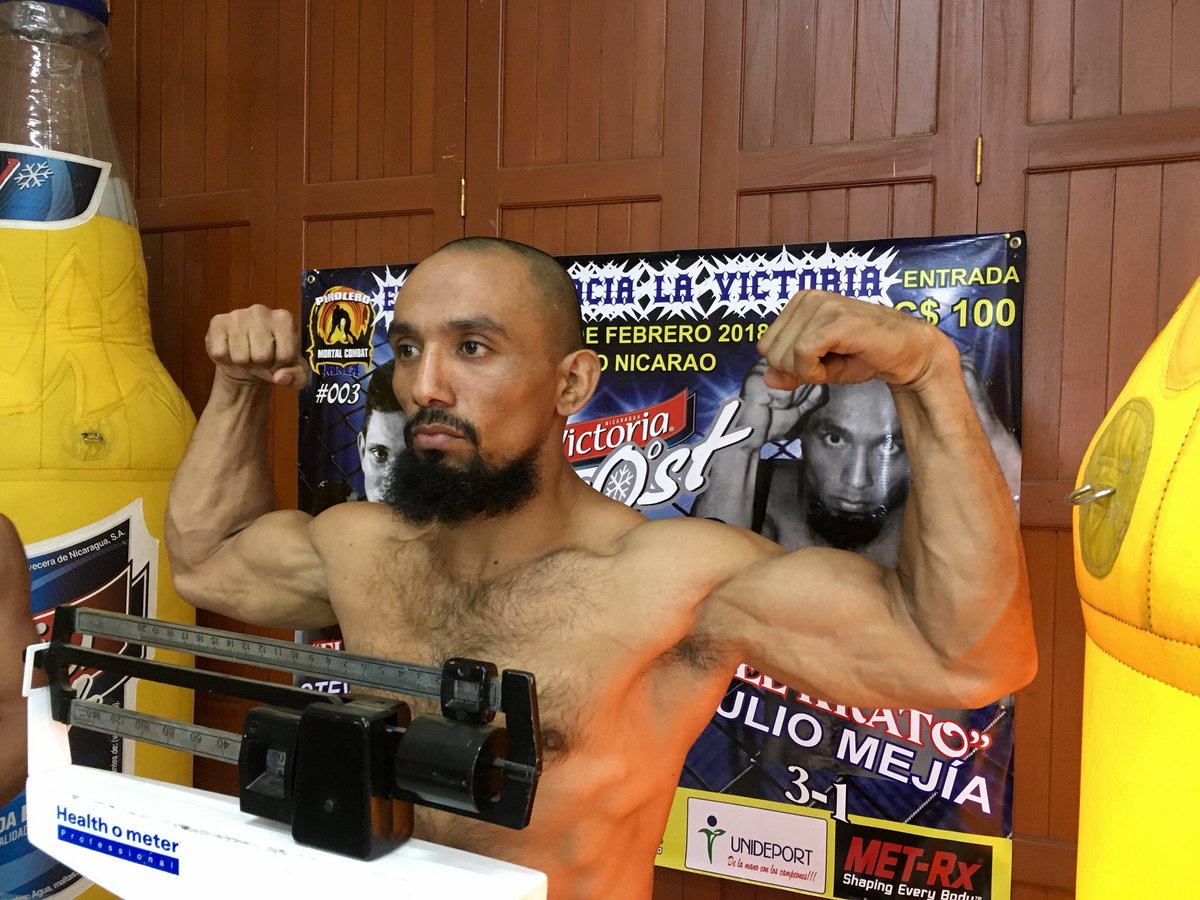 PinoleroBoxing's tweet photo. @victoriafrost 📣

146 libras 

¡Listos!

Steven “Androide” Tercero 
Julio “Kratos” Mejía 

Pinolero Mortal Combat #3 

mañana 
🏟 Gimnasio Nicarao https://t.co/bKFIQVpRiR