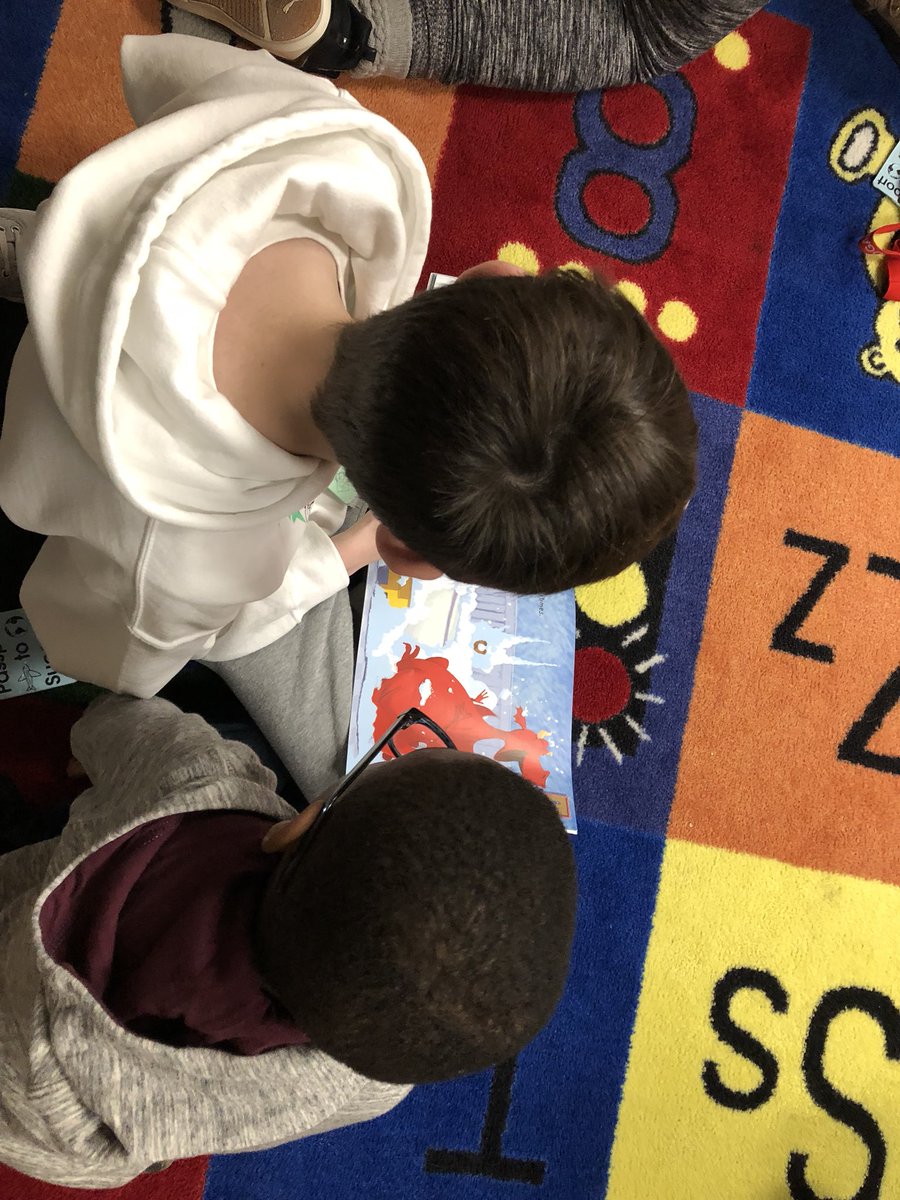 MissRobertson01's tweet photo. We love reading with our 5th grade friends! So many great role models! @MrsStratemeyer https://t.co/umubBicLE2