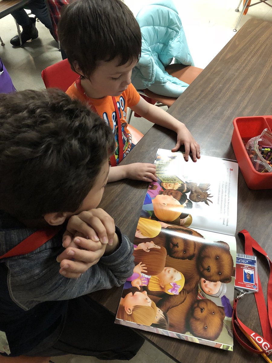 MissRobertson01's tweet photo. We love reading with our 5th grade friends! So many great role models! @MrsStratemeyer https://t.co/umubBicLE2
