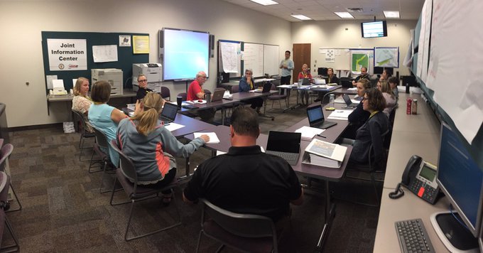 mcfrsPIO's tweet photo. Super Bowl in Minneapolis - In Sept '17 a @FEMA_EMI Advanced PIO Class was held in Minnesota to help prepare Twin Cities area PIO's to be effective in the @SuperBowl Joint Information Center (JIC) @usfatom @PIOPete Piringer #PhilPolitano @JoeFarago #SamBernard @PGFDPIO Mark Brady https://t.co/y7TpkloWJU