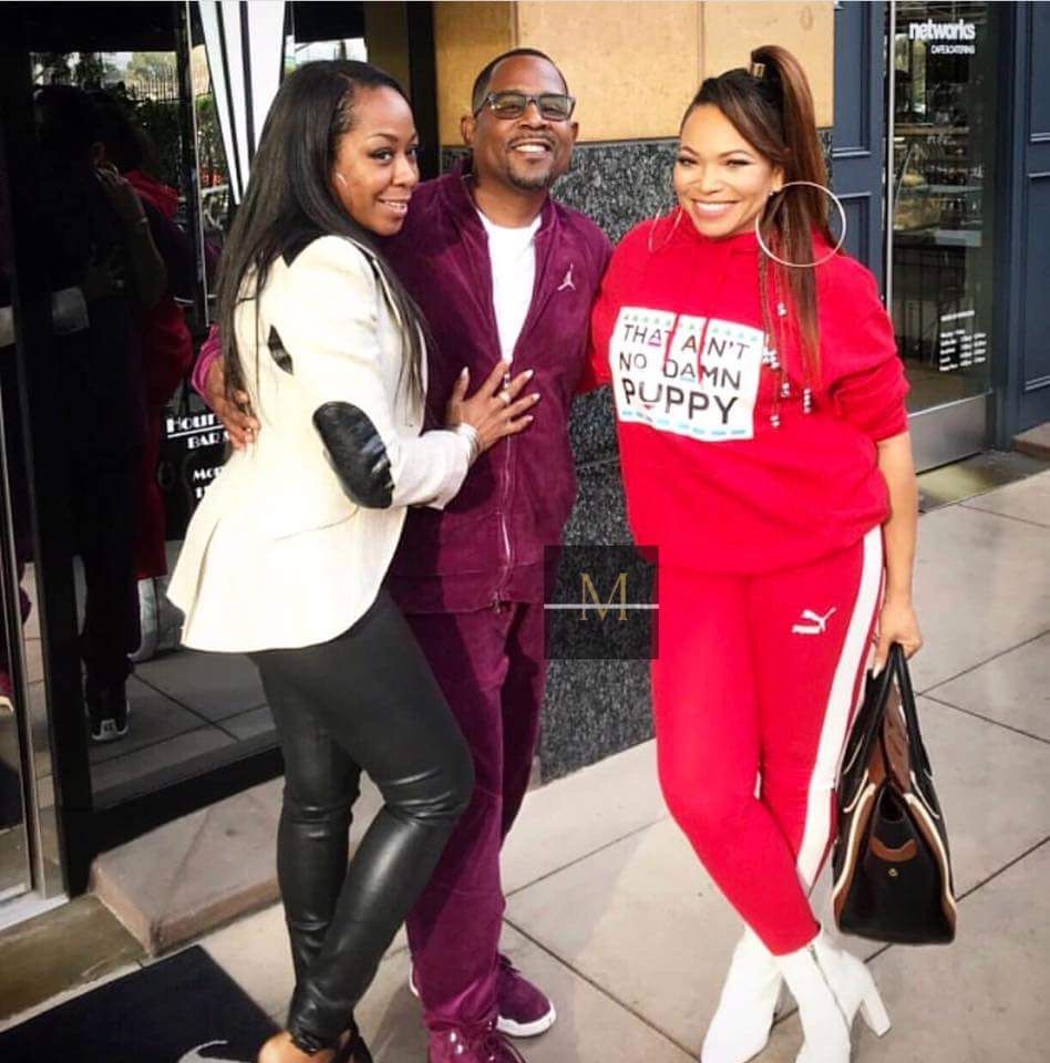 stwiles86's tweet photo. The '90s kid in me is too excited about this photo. Plus, check out Tisha's shirt ๐ #Nostalgia #Martin #martinreboot #reunion #TishaCampbellMartin #MartinLawrence #TichinaArnold https://t.co/5ma7NFx2Nm