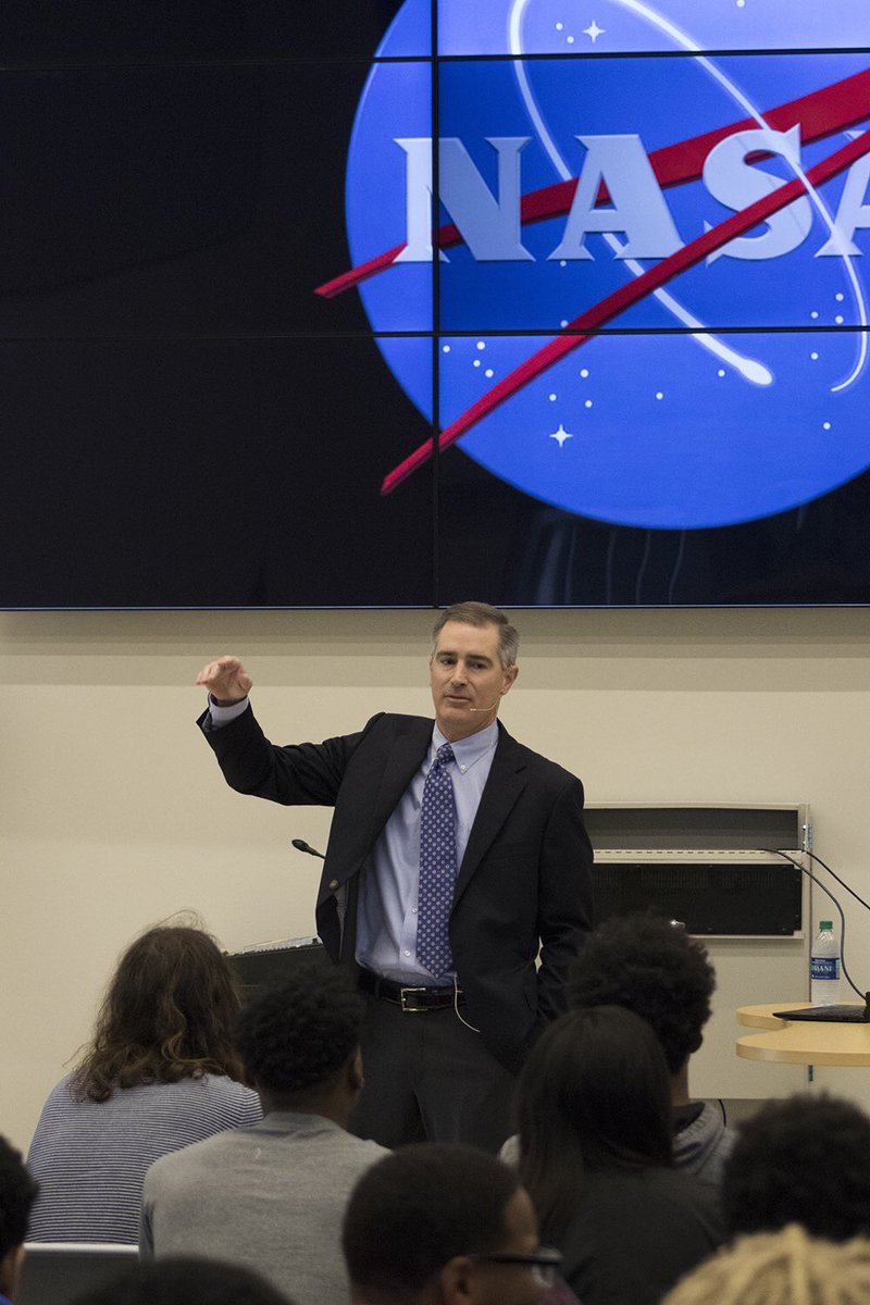 Lee High School - BR tweet media