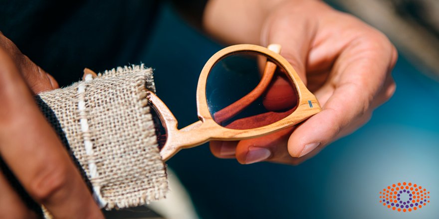 MasVisionMX's tweet photo. Los rayos ultravioleta están ahí, aún en días nublados. Protege tus ojos con lentes solares #SaludVisual https://t.co/FHPGOEvYzH https://t.co/M0YGE7V0rL