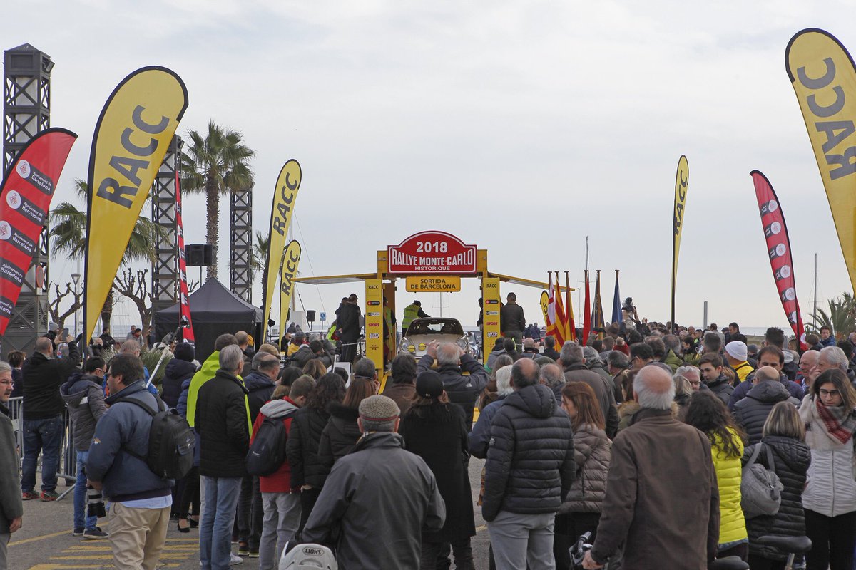 RallyRACC's tweet photo. Gran tarda al Moll de la Marina de @barcelona_cat, amb la sortida d'alguns clàssics que disputaran aquests dies el #RallyeMonteCarloHistorique 😊

📷 https://t.co/Wlej8Y8Ejx

#RACCMotorSport https://t.co/E1AQJqbllk