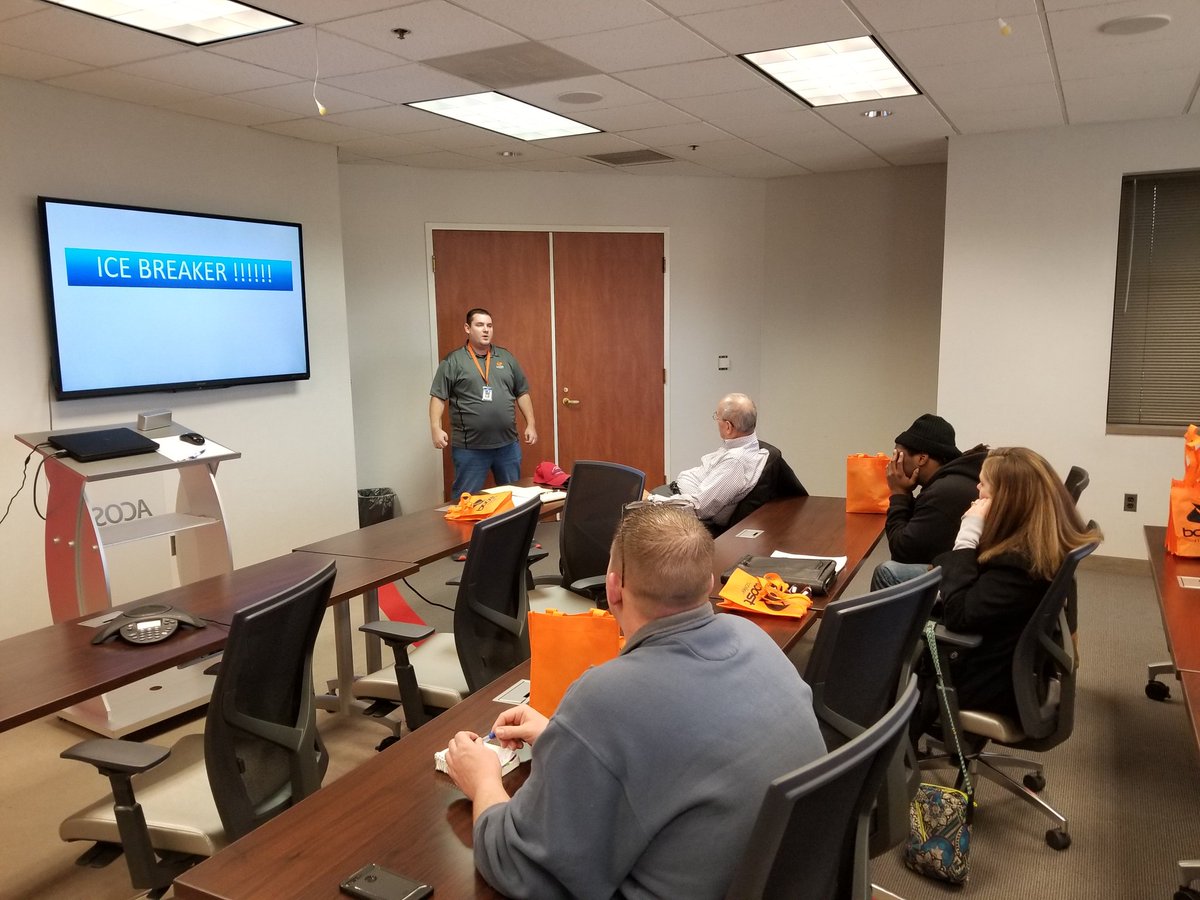 BrysonHelm1's tweet photo. @Chagerfastball droppin' some knowledge on the new hire class https://t.co/0iUC4NSHmi