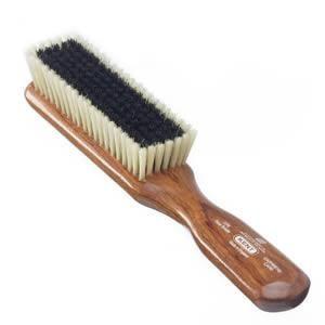 It is time to stop ruining your good suit jackets and trousers. Just get yourself a suit brush. 

...Problem solved! ow.ly/isYm30hMZCw