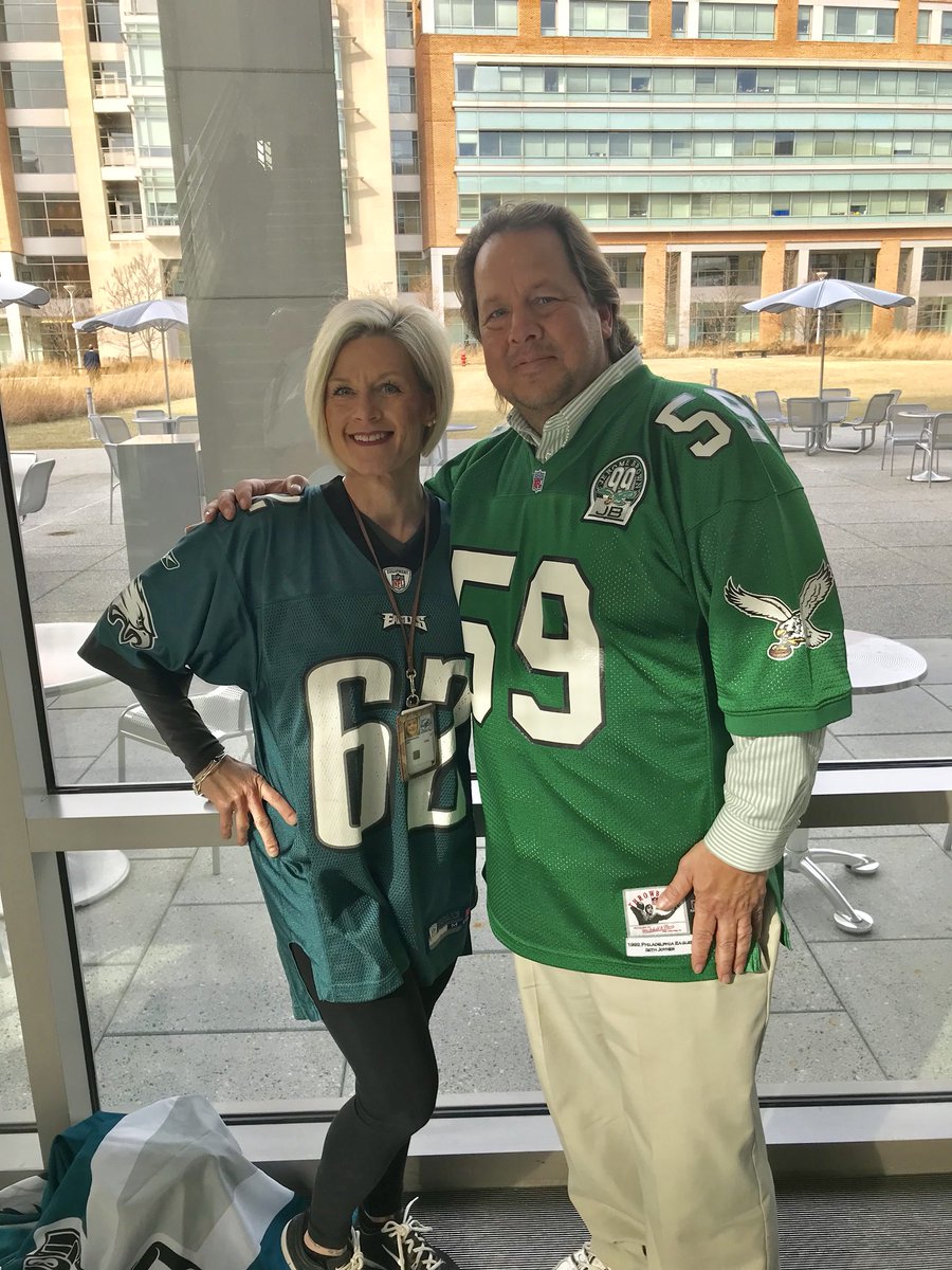 Wh1pper's tweet photo. @Eagles @NBCSPhilly Me & a coworker bleeding green in Skins Country. #AuthenticFanFriday #FlyEaglesFly #SBLII #SuperBowl https://t.co/93wwuuyO8L