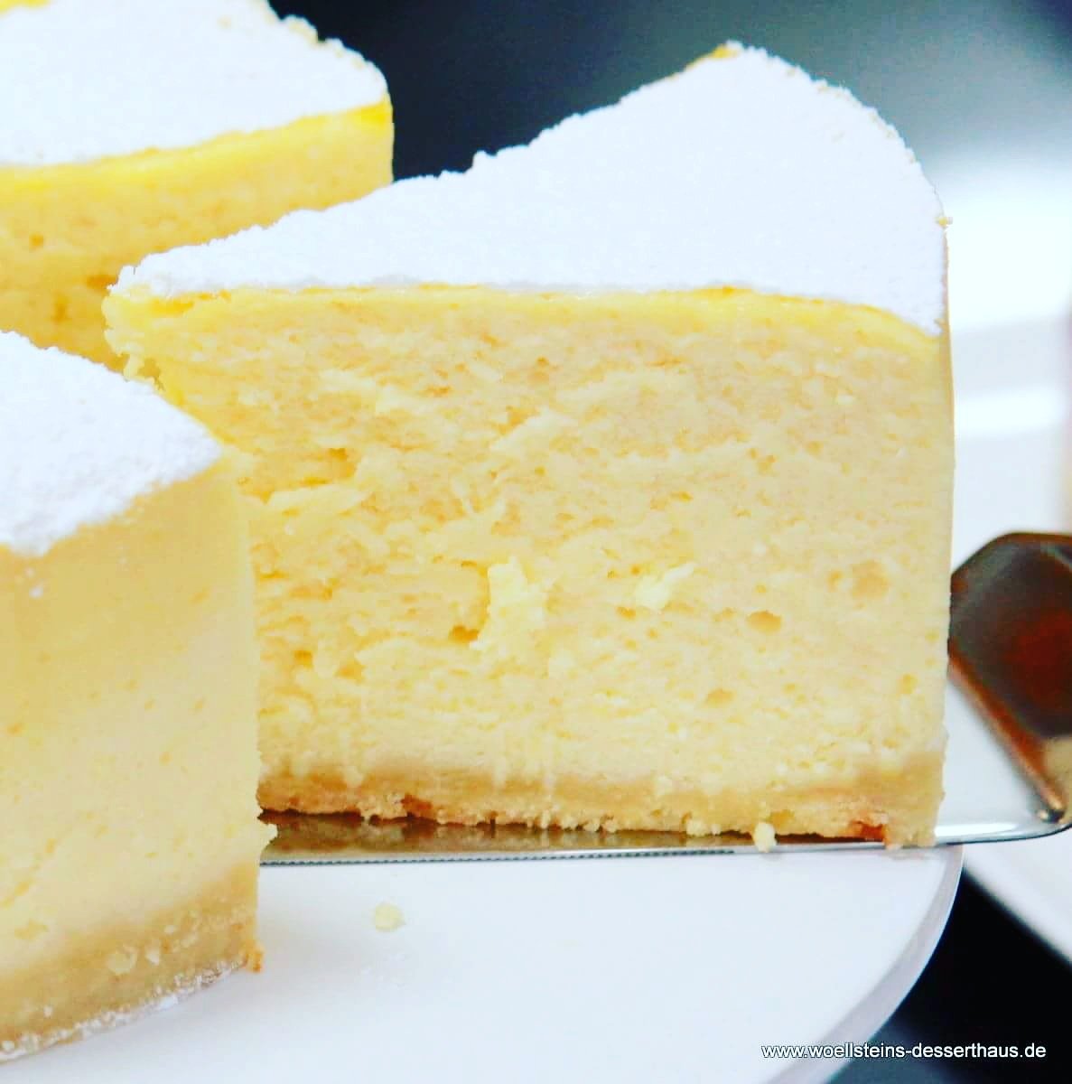 beatewoellstein's tweet photo. Lust auf ein Stück #Käsekuchen 🧀😋 Kein Problem! In #WöllsteinsDesserthaus
findet am 22.04. und am 23.06. wieder mein #Backkkurs
"All-Time-Favorits Cheesecakes und Käsekuchen" statt. Ich freue mich auf Euch, Eure #BeateWöllstein #Cheescake https://t.co/0piq0p9Sr7