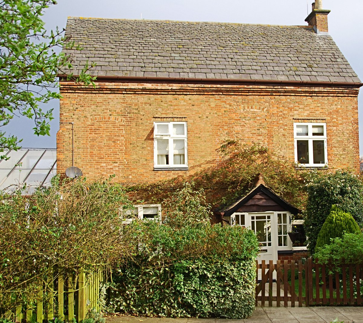 Hidden Kibworth!  Our Neighbourhood Plan identified lots of lovely buildings in Kibworth, some not so well-known. Here is one of them. Do you know where this is?