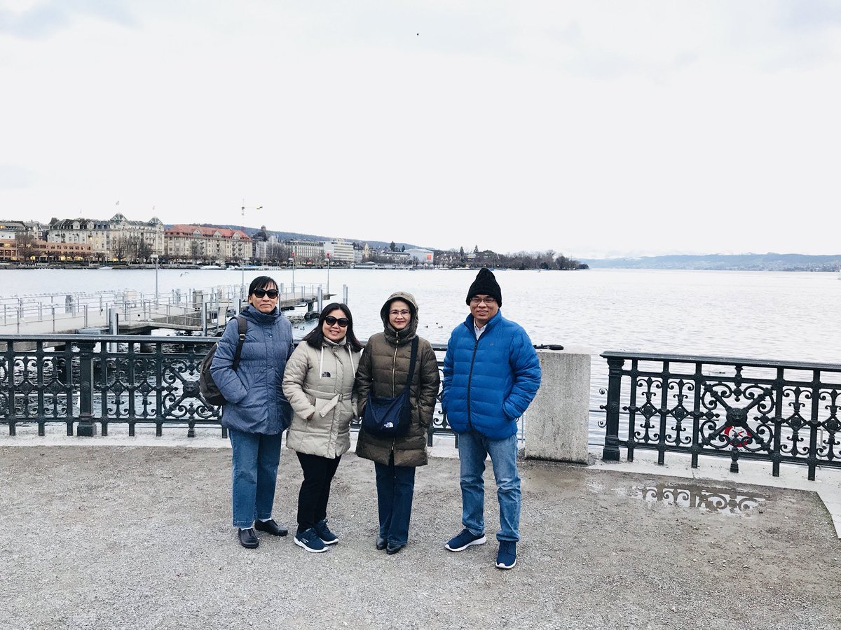 SwissTravels's tweet photo. Today, we founded our company based in beautiful Zurich - Zenspire Travel Ltd. - with our outstanding brand Swiss Travels 🍾🥂🇨🇭! We met those lovely tourists and they told us how much they actually like Switzerland 😊. https://t.co/fuMc6bBhvA