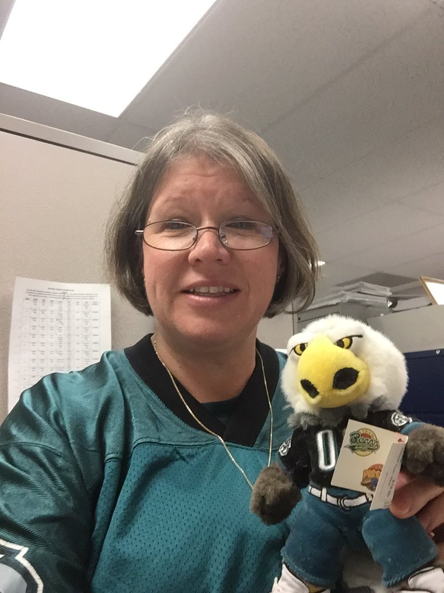CaroBradAuthor's tweet photo. @Eagles @NBCSPhilly Just me and a buddy at the office today. #eagles #SuperBowl #AuthenticFanFriday https://t.co/rSiDy2gGbP