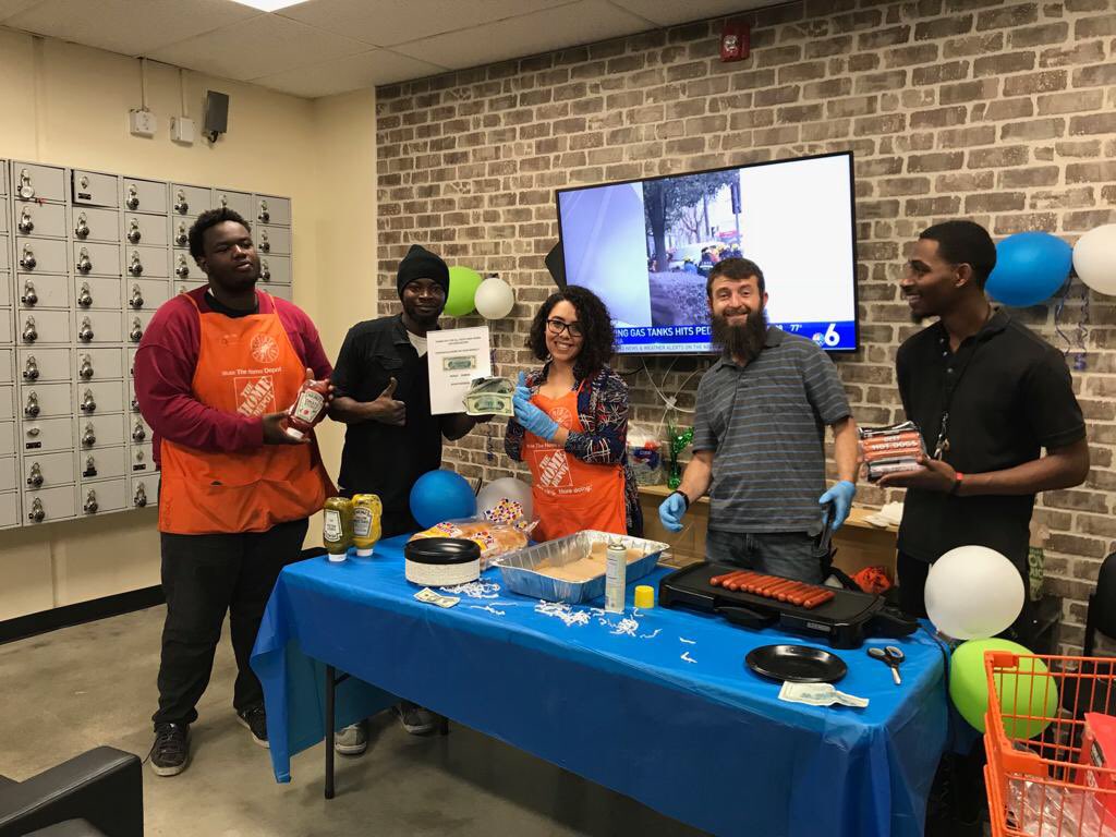 0251HomeDepot's tweet photo. Celebrating associates bonus! #6322 https://t.co/UivmORMkSB