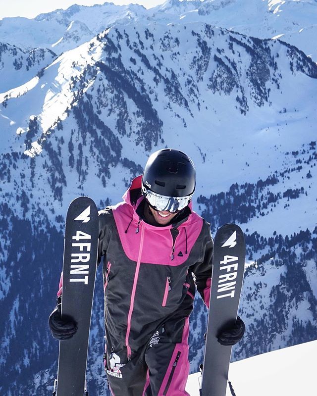 4FRNT_skis's tweet photo. Find out which skis make will make you this happy. Alvaro Penades embodies how good and fortunate we feel to be out there any day. Ski happy. // https://t.co/1elRgl0YM1 #skihappy #smilesformiles #pleasehavefun https://t.co/fqlsRtgUQy