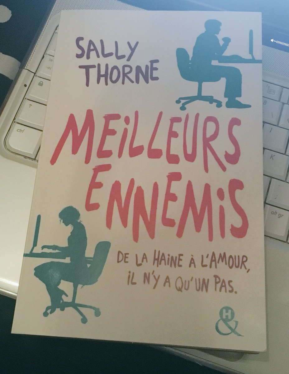 Winifred2910's tweet photo. ❄️Nouvelle lecture❄️ Voici mon #VendrediLecture, Meilleurs ennemis de @Sally__Thorne publié chez @harlequinfrance @CollectionEt_H. Il sort le 7 février en poche alors il était temps de le sortir 😊 #LMDLR https://t.co/ganL7FEKd9