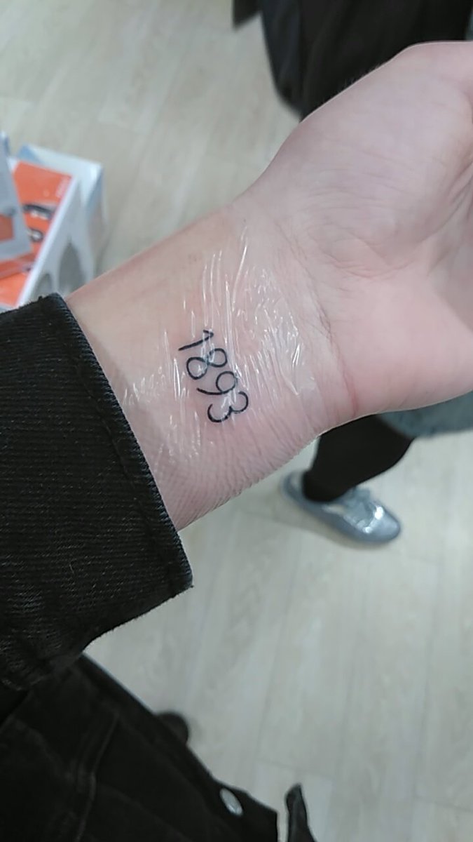 A PRIMEIRA JÁ ESTÁ 💙