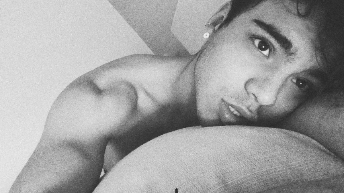 villalobossebas's tweet photo. hola, hola, hola, hola, hola. https://t.co/YDssWCBeBA