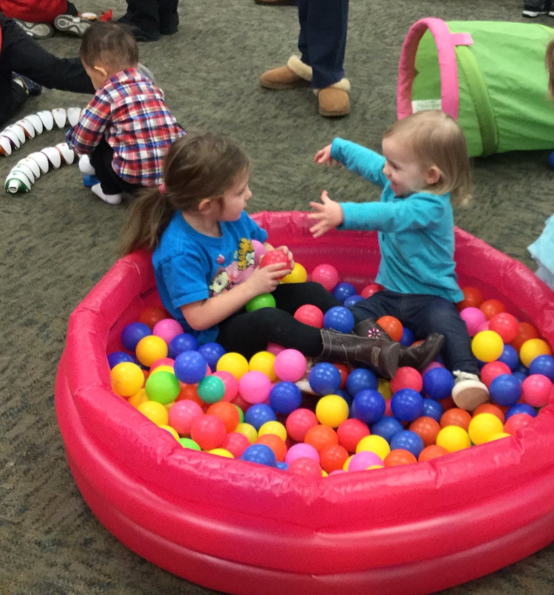MCPL_Boardwalk's tweet photo. #SensoryLab Day @MCPL_Boardwalk! Next one will be Sunday, Feb 25, from 2-3 pm. #earlyliteracy #libraryfun https://t.co/YmvjY64TSO